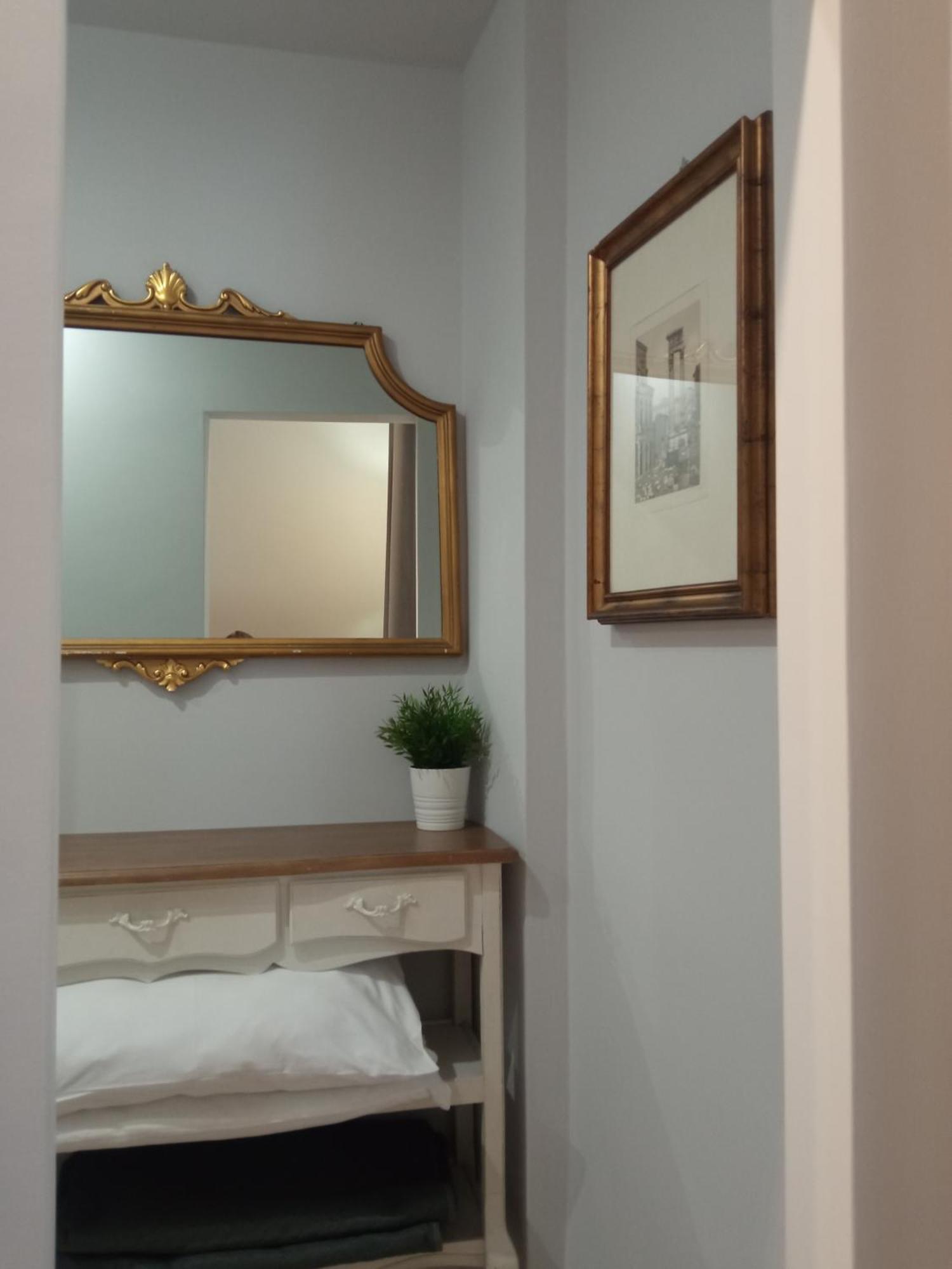 Fontana Di Trevi - Central Apartment In Roma Ngoại thất bức ảnh